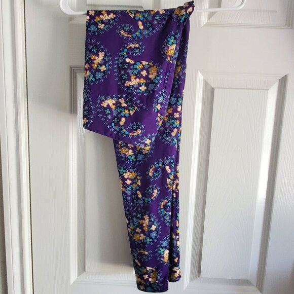 TC LuLaRoe Leggings, perfect for Easter/Spring - Picture 1 of 7